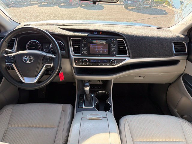 Used 2015 Toyota Highlander Plus AWD/4WD image 12