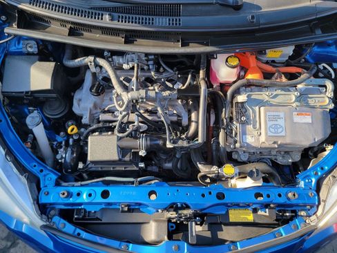 Used 2013 Toyota Prius C Two image 16