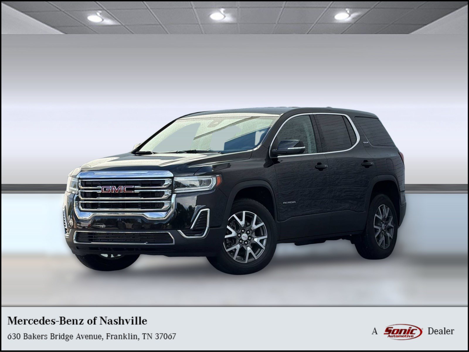 Used 2023 GMC Acadia SLE FWD image 1