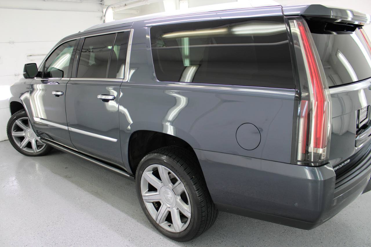 Used 2019 Cadillac Escalade ESV Premium Luxury AWD/4WD image 17