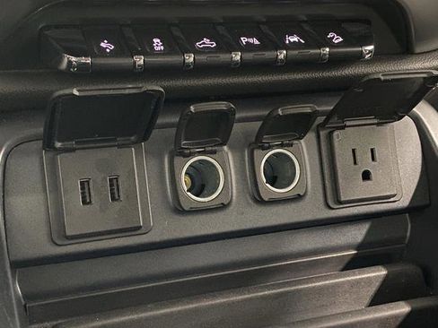 Used 2017 Chevrolet Silverado 1500 LTZ Z71 w/ Redline Edition image 25