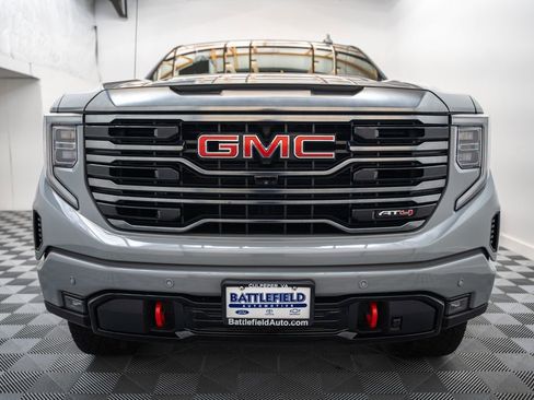 Used 2024 GMC Sierra 1500 AT4 w/ Technology Package AWD/4WD image 2