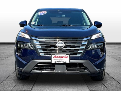 Certified 2024 Nissan Rogue SV FWD image 2