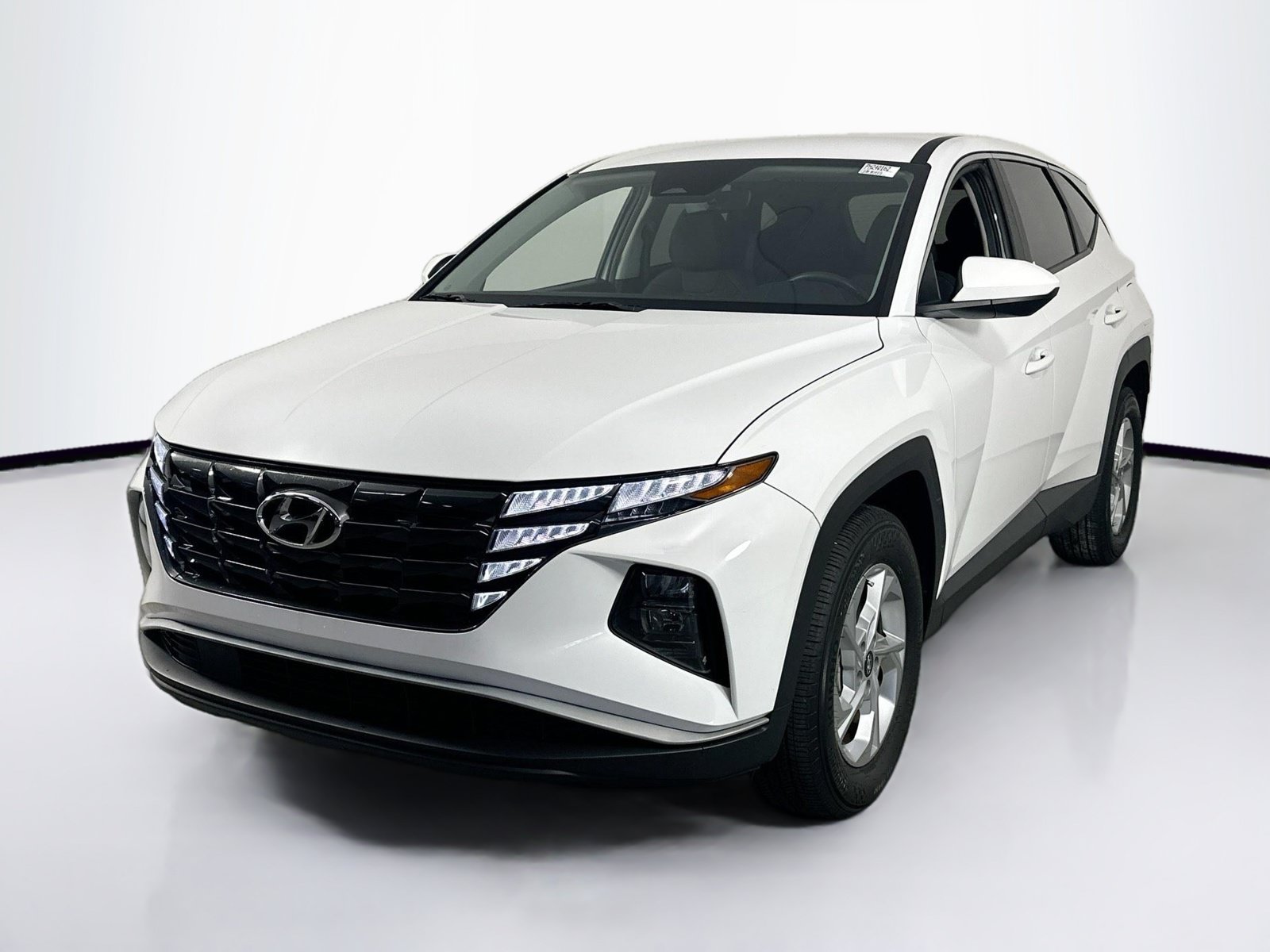 Used 2023 Hyundai Tucson SE FWD image 1