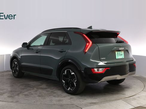 Used 2023 Kia Niro Wind FWD image 16