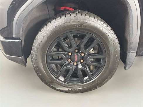 Used 2022 GMC Sierra 1500 Elevation w/ Elevation Premium Package AWD/4WD image 33