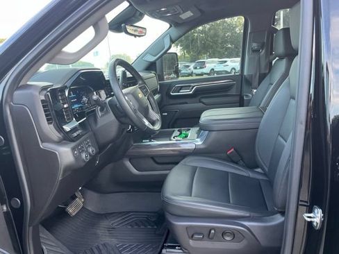 Used 2024 Chevrolet Silverado 2500 LTZ w/ LTZ Plus Package AWD/4WD image 18