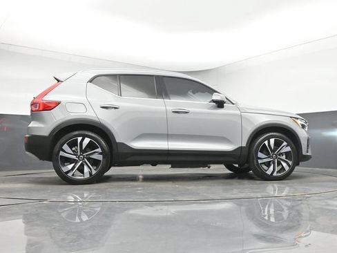 Used 2024 Volvo XC40 B5 Plus w/ Protection Package Premier AWD/4WD image 55