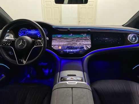 Used 2023 Mercedes-Benz EQS 580 4MATIC Sedan image 11