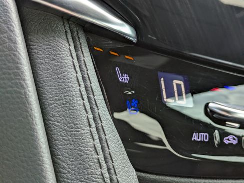 Certified 2024 Cadillac XT6 Premium Luxury image 29