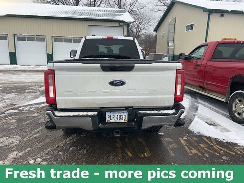 Used 2025 Ford F250 XLT image 3