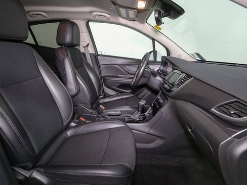 Used 2022 Buick Encore Preferred w/ Safety Package image 15