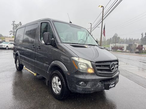 Used 2016 Mercedes-Benz Sprinter 2500 image 4