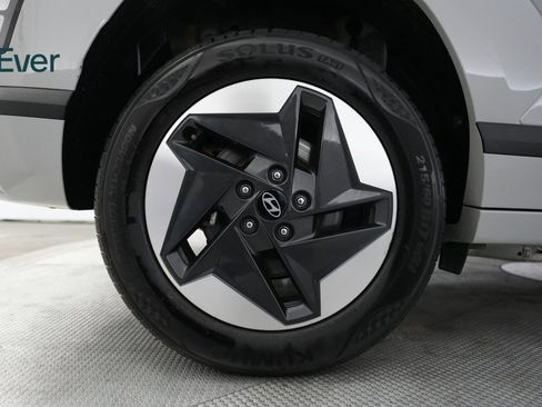 Used 2024 Hyundai Kona SEL image 18