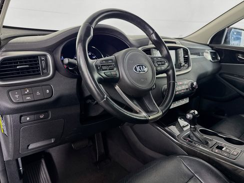Used 2018 Kia Sorento EX w/ Option Group 040 AWD/4WD image 22