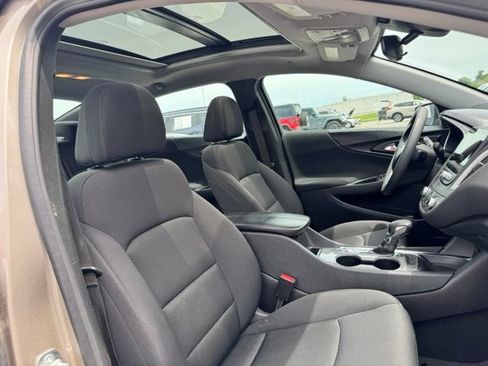 Used 2024 Chevrolet Malibu LT FWD image 21