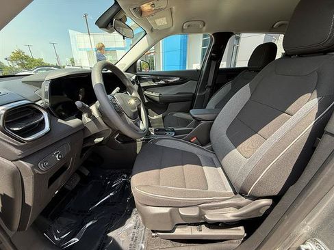 Certified 2025 Chevrolet TrailBlazer LT AWD/4WD image 14