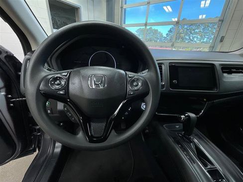 Used 2021 Honda HR-V EX image 14