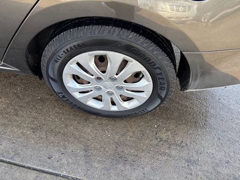 Used 2010 Kia Forte EX image 4