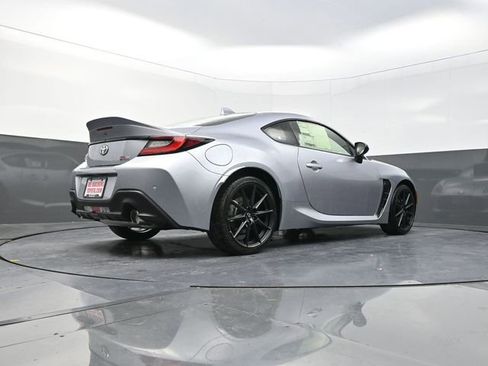 New 2025 Toyota GR86 Premium RWD image 29