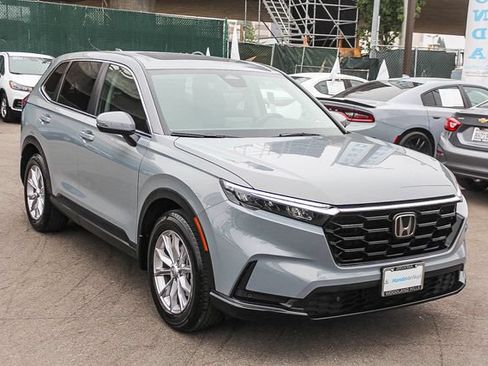 Used 2023 Honda CR-V EX-L image 3