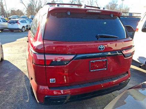 Used 2025 Toyota Sequoia Limited image 5