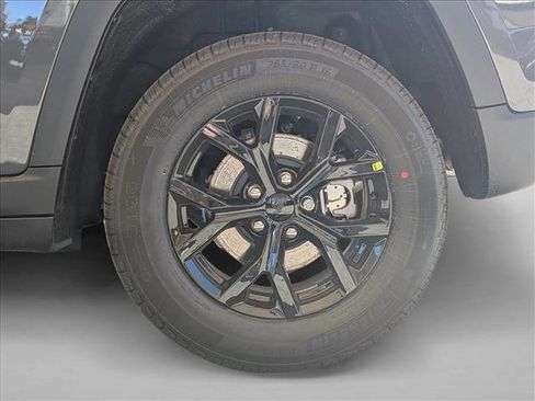 New 2026 Jeep Grand Cherokee Altitude AWD/4WD image 10