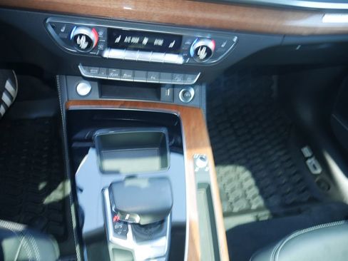 Certified 2023 Audi Q5 2.0T Premium Plus w/ Premium Plus Package AWD/4WD image 38