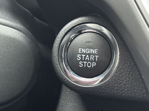 Certified 2025 Subaru Crosstrek 2.0i Premium image 18