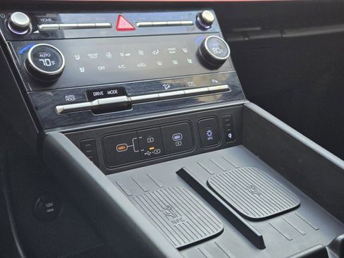 Certified 2025 Hyundai Santa Fe Calligraphy image 19