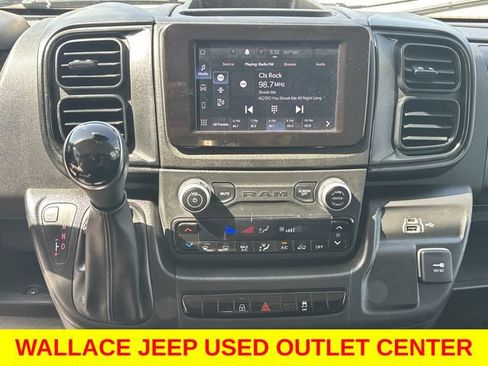 Used 2025 RAM ProMaster 2500 w/ Convenience Group FWD image 16