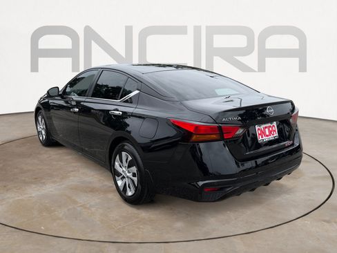 Certified 2025 Nissan Altima 2.5 S FWD image 9