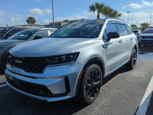 Used 2022 Kia Sorento SX image 3