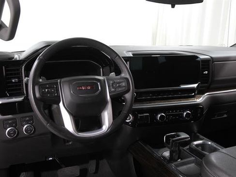Used 2023 GMC Sierra 1500 Elevation w/ Preferred Package image 7