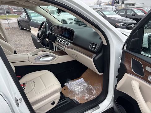 Used 2025 Mercedes-Benz GLE 350 4MATIC image 15