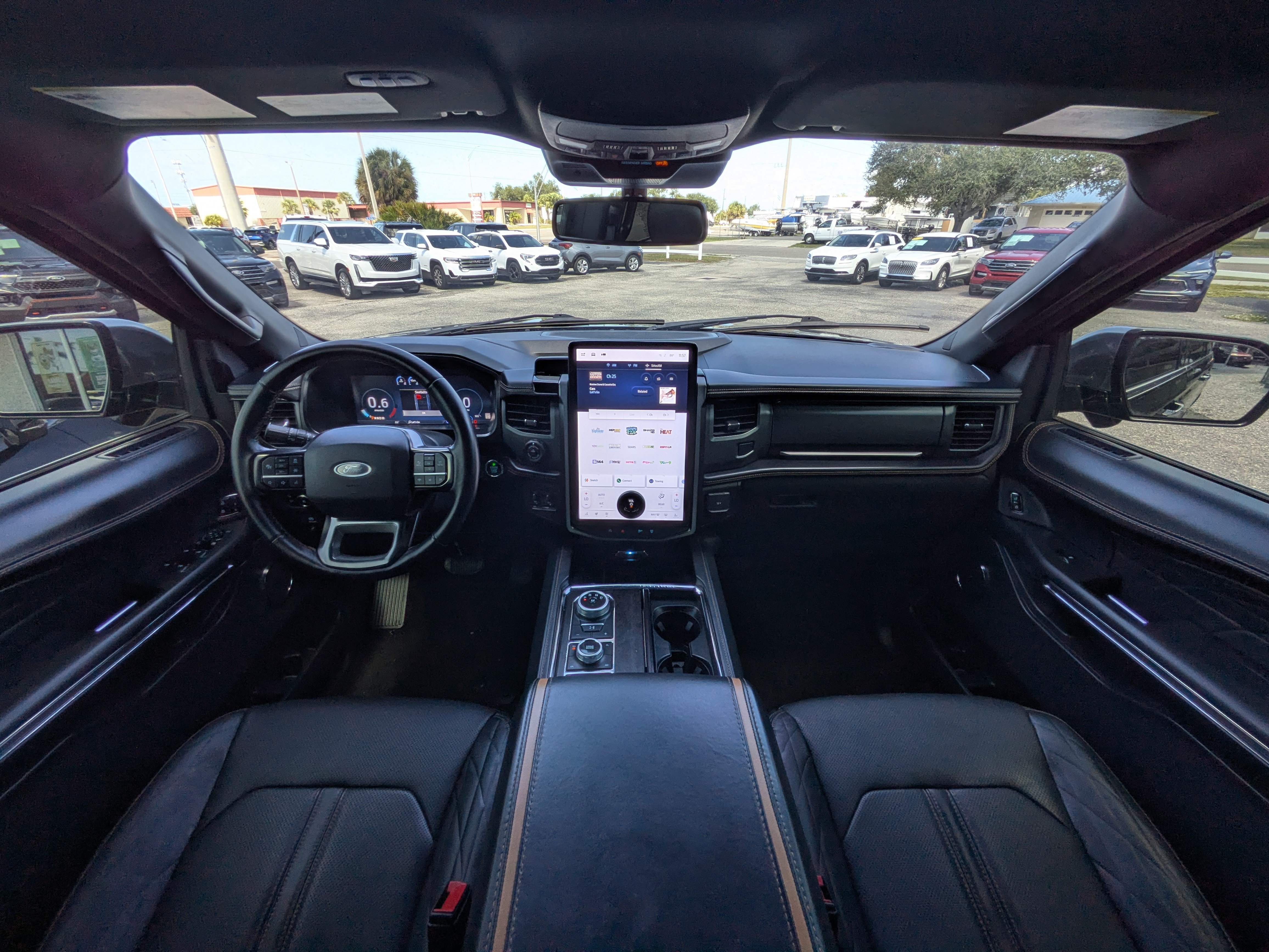 Used 2023 Ford Expedition Platinum AWD/4WD image 34