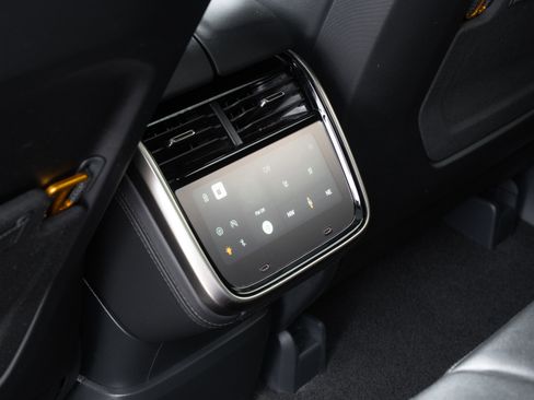 Used 2022 Rivian R1T Adventure image 29