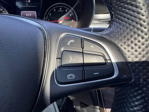 Used 2019 Mercedes-Benz GLC 300 4MATIC w/ AMG Line image 15