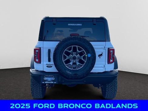 New 2025 Ford Bronco Badlands image 4