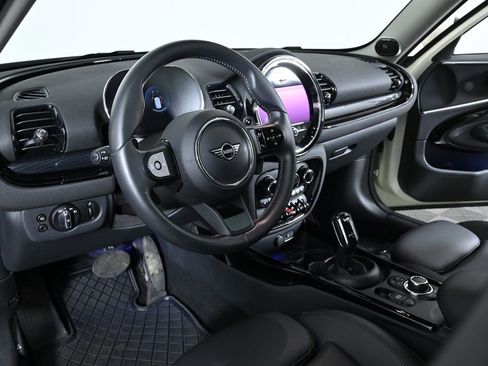 Used 2023 MINI Cooper Clubman S w/ Premium Package image 12