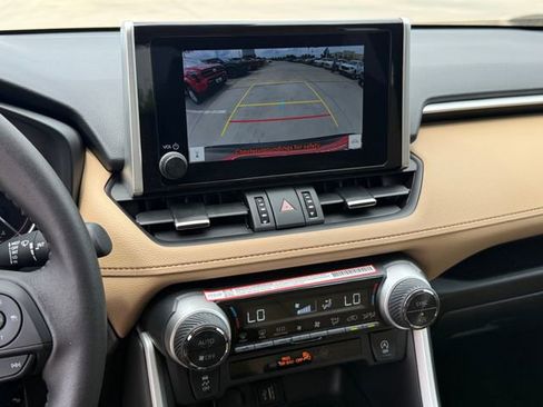 Used 2025 Toyota RAV4 XLE Premium image 21