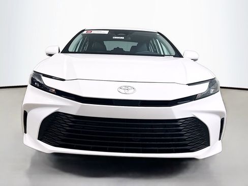 Used 2025 Toyota Camry LE FWD image 2