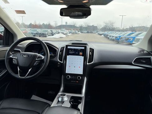 Used 2024 Ford Edge SEL w/ Convenience Package image 32