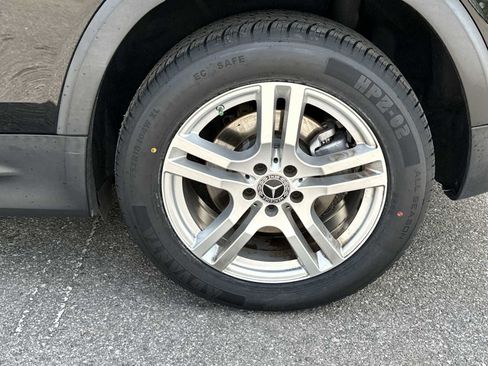 Used 2023 Mercedes-Benz GLB 250 4MATIC image 12