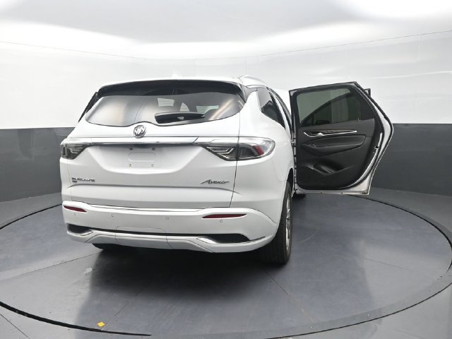 Used 2023 Buick Enclave Avenir w/ Avenir Technology Package AWD/4WD image 36