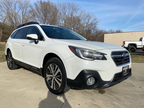 Used 2018 Subaru Outback 3.6R Limited image 8