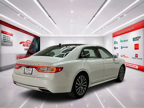 Used 2020 Lincoln Continental AWD w/ Premium Package image 7