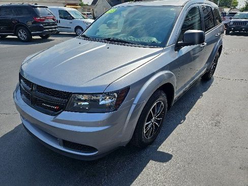 Used 2018 Dodge Journey SE w/ Blacktop Package AWD/4WD image 5