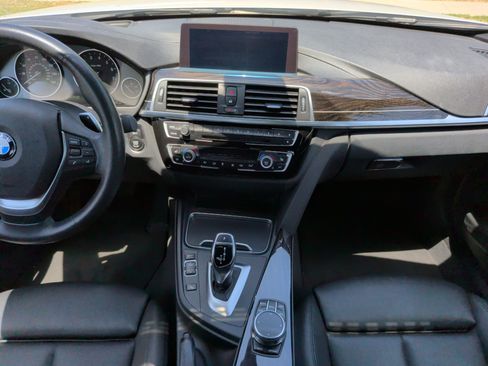 Used 2018 BMW 330i xDrive Sedan w/ Premium Package AWD/4WD image 33
