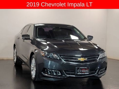 Used 2019 Chevrolet Impala LT image 2